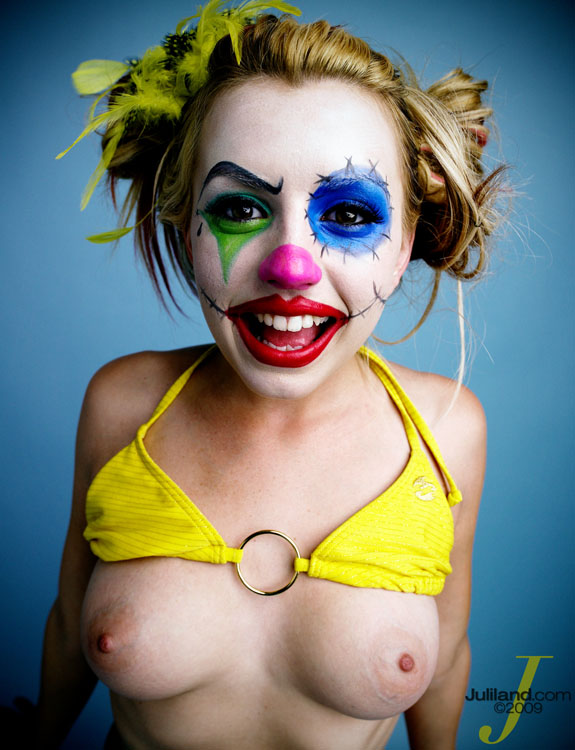 Nude Femal Clowns Videos 55