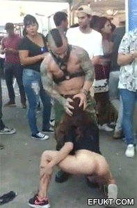They Must See This Kind Of Thing A Lot GIF | eFukt.com